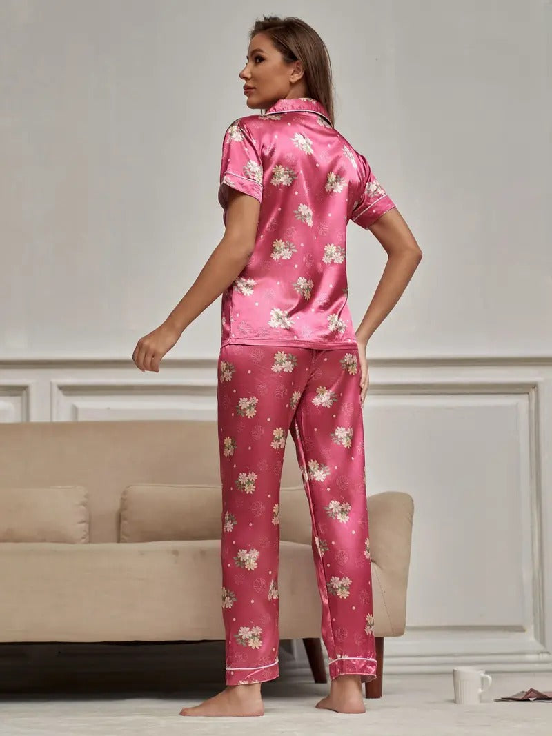 Vintage Chic Retro Floral Night Suit