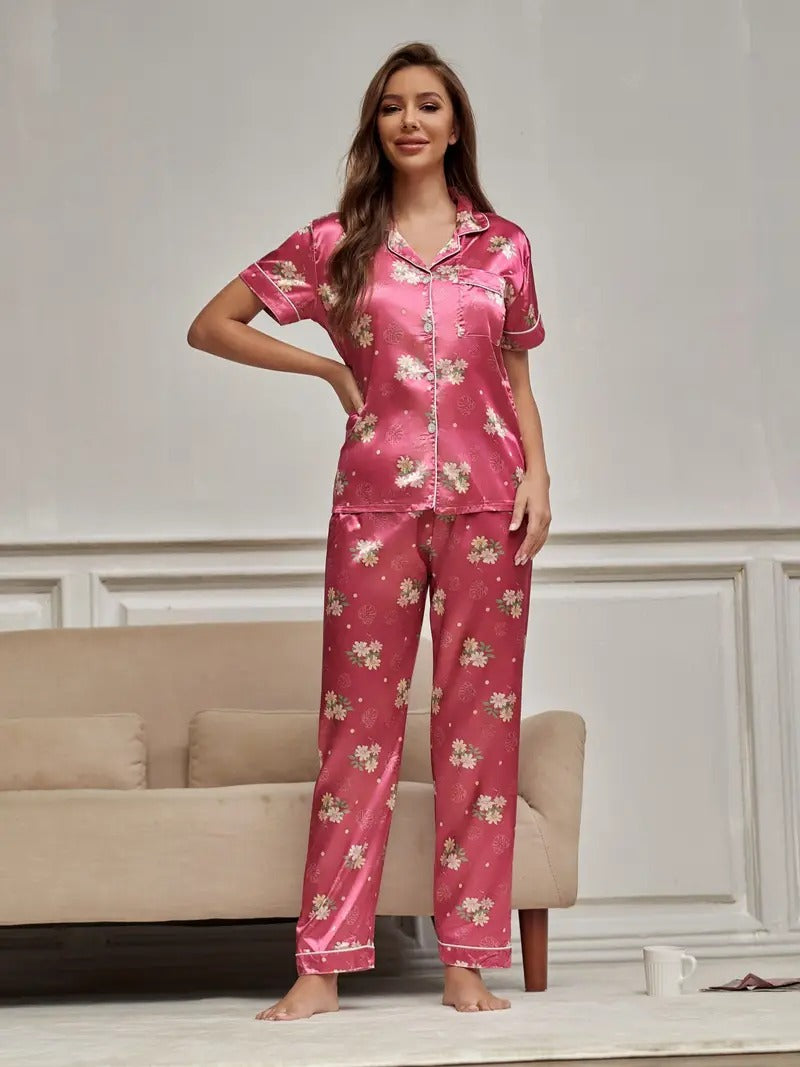 Vintage Chic Retro Floral Night Suit